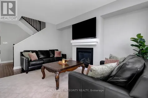 152 Gardenpost Terrace Ottawa ON K4A 5G9