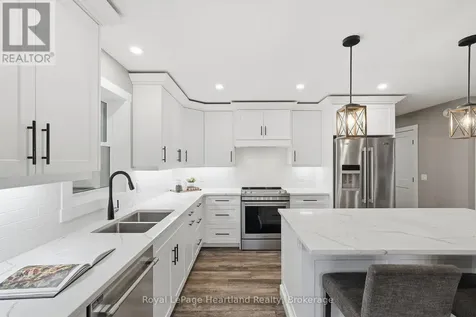 18 Geddes Street West Minto ON N0G 1M0