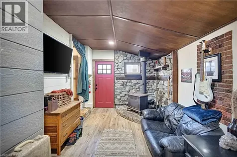 6 Churchill Drive Paris ON N3L 1J1