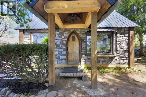 6 Churchill Drive Paris ON N3L 1J1