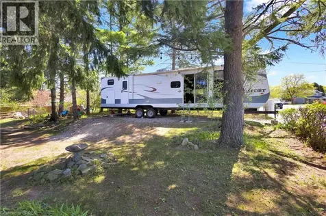 6 Churchill Drive Paris ON N3L 1J1