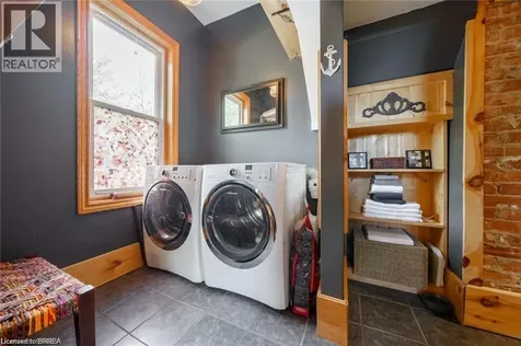 284 Colborne Street North Simcoe ON N3Y 3V5