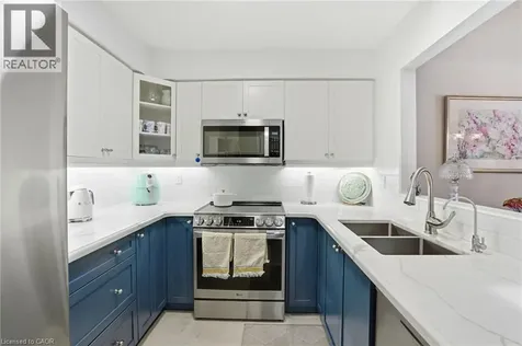 96 Abbotsford Trail Hamilton ON L9B 0A4