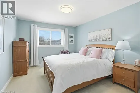 96 Abbotsford Trail Hamilton ON L9B 0A4