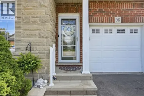 96 Abbotsford Trail Hamilton ON L9B 0A4