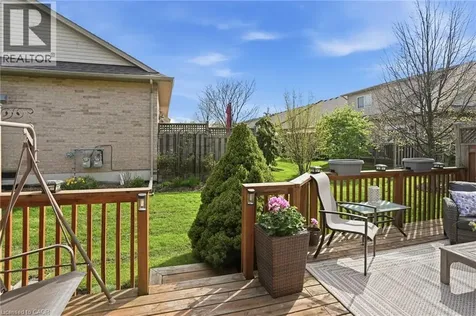 96 Abbotsford Trail Hamilton ON L9B 0A4
