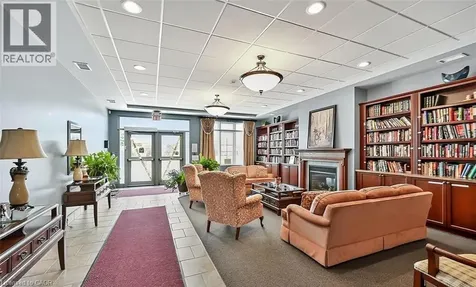 96 Abbotsford Trail Hamilton ON L9B 0A4