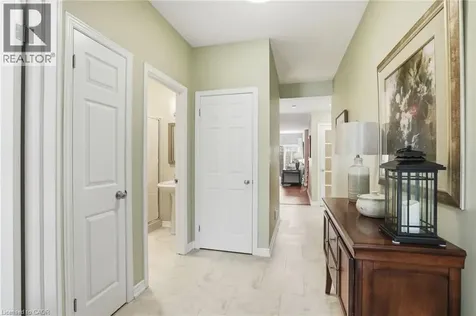 96 Abbotsford Trail Hamilton ON L9B 0A4