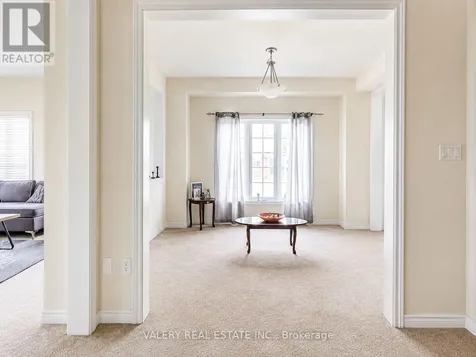 407 Linden Drive Cambridge ON N3H 5L5