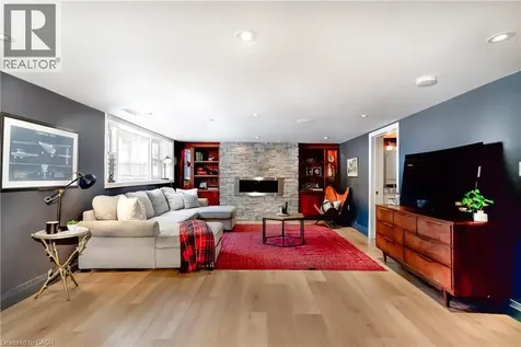 3 Fallsview Road Hamilton ON L9H 5J7