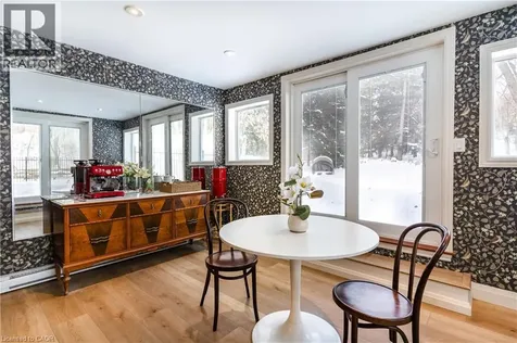 3 Fallsview Road Hamilton ON L9H 5J7