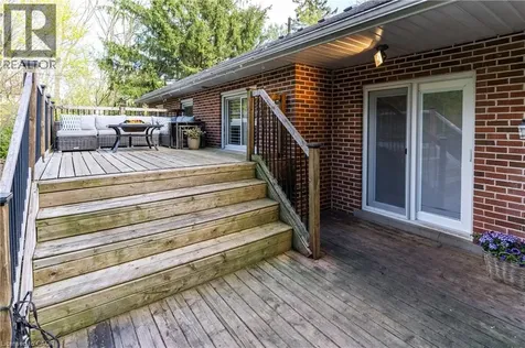 3 Fallsview Road Hamilton ON L9H 5J7