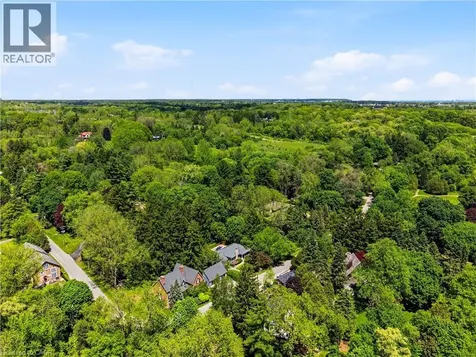 3 Fallsview Road Hamilton ON L9H 5J7