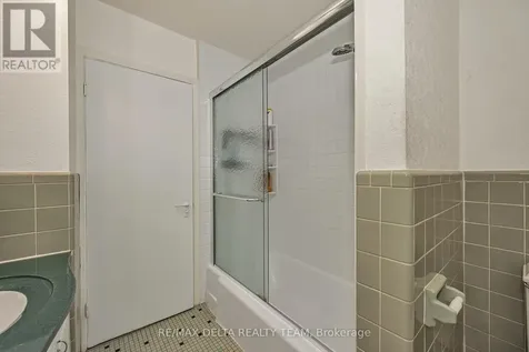 2350 Georgina Drive Ottawa ON K2B 7M5