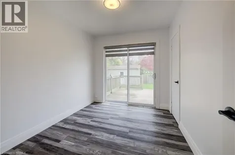 37 Glenwood Drive Brantford ON N3S 3G5