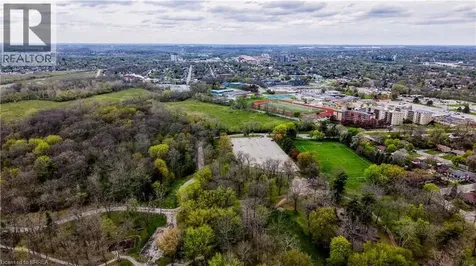 37 Glenwood Drive Brantford ON N3S 3G5