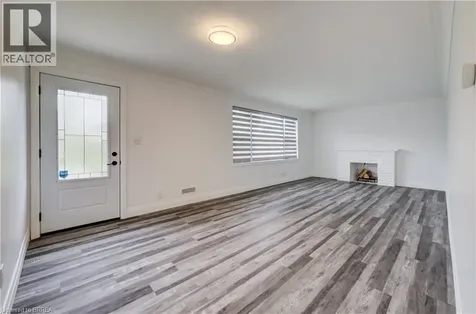 37 Glenwood Drive Brantford ON N3S 3G5