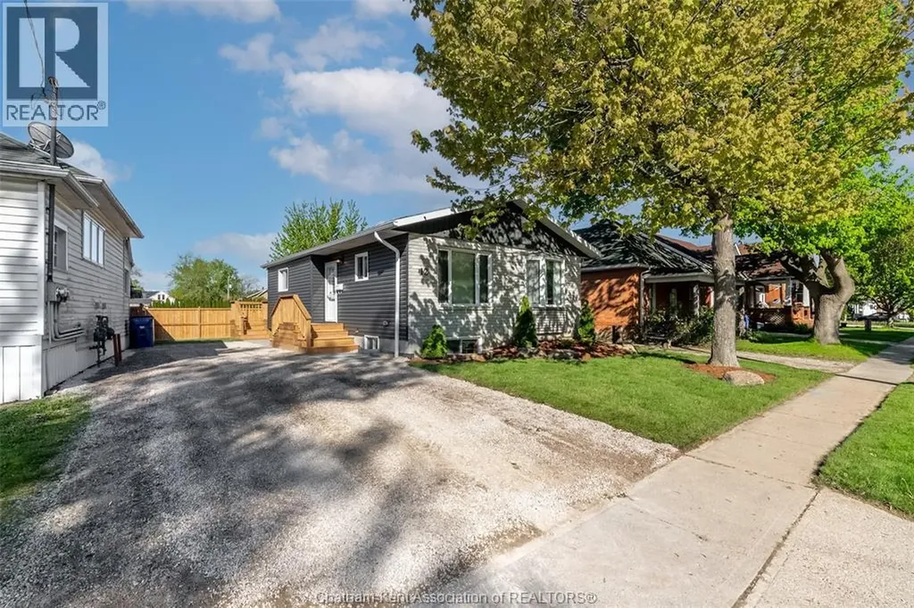 12 Lansdowne Avenue Chatham ON N7M 4J3