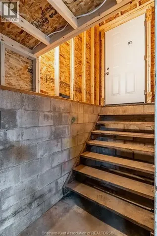 12 Lansdowne Avenue Chatham ON N7M 4J3