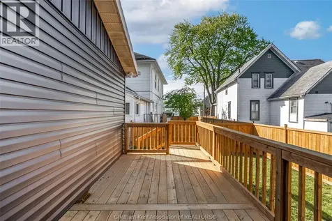 12 Lansdowne Avenue Chatham ON N7M 4J3