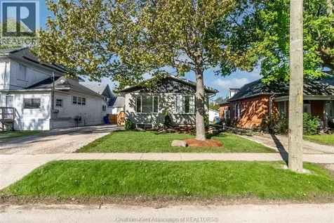 12 Lansdowne Avenue Chatham ON N7M 4J3