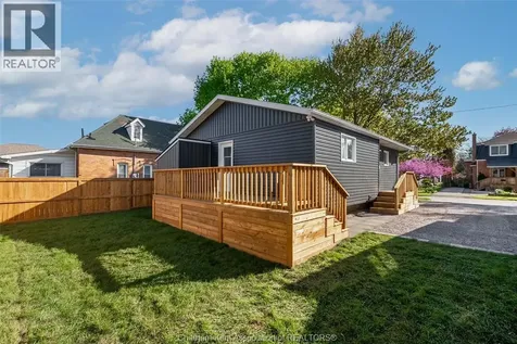 12 Lansdowne Avenue Chatham ON N7M 4J3