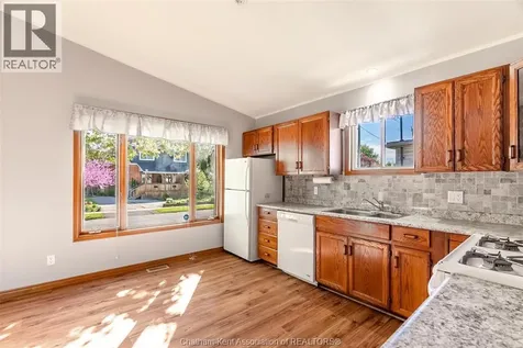 12 Lansdowne Avenue Chatham ON N7M 4J3
