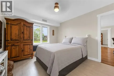 111 Smits Cove Smithville ON L0R 2A0