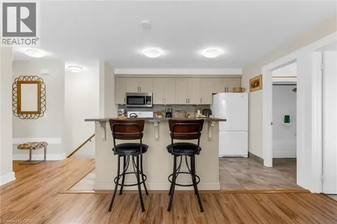 111 Smits Cove Smithville ON L0R 2A0
