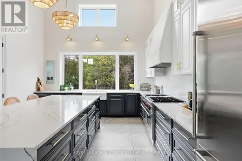 118 Timber Lane Blue Mountains ON N0H 2P0
