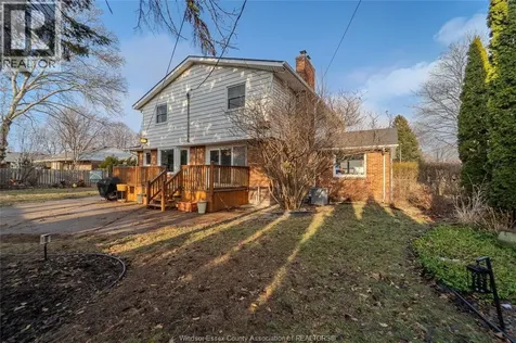 2477 Mark Avenue Windsor ON N9E 2W2