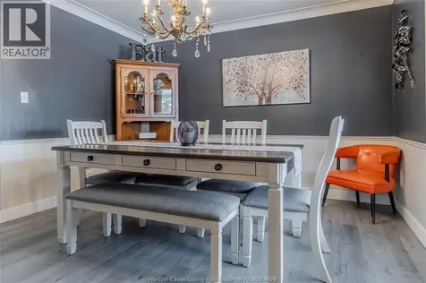 2477 Mark Avenue Windsor ON N9E 2W2