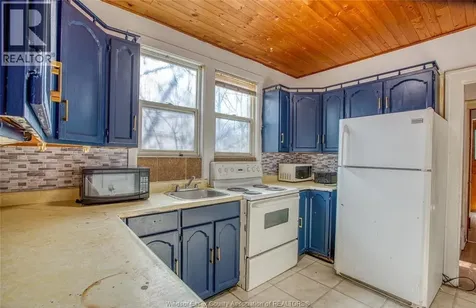478 Rosedale Avenue Windsor ON N8X 1X6