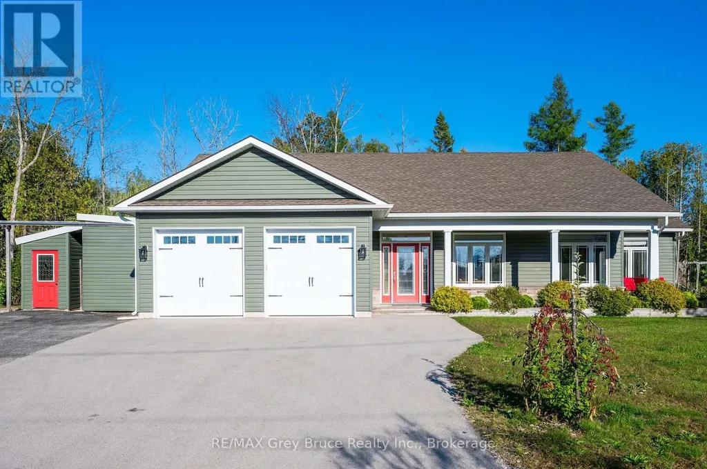 10 Williamson Place South Bruce Peninsula ON N0H 2T0