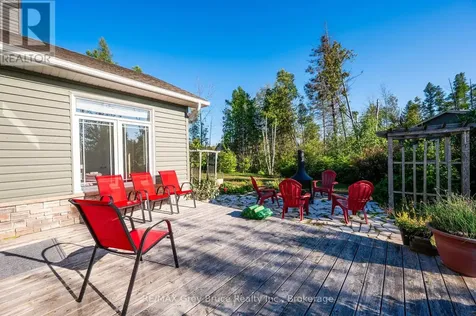 10 Williamson Place South Bruce Peninsula ON N0H 2T0