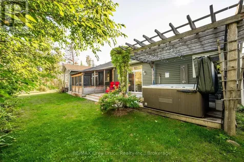 10 Williamson Place South Bruce Peninsula ON N0H 2T0