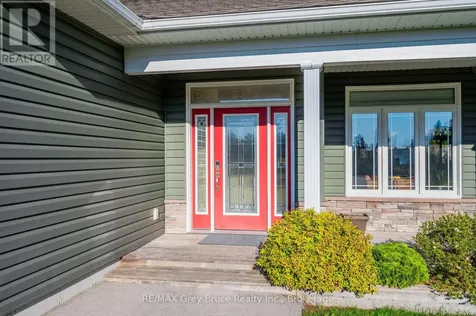 10 Williamson Place South Bruce Peninsula ON N0H 2T0