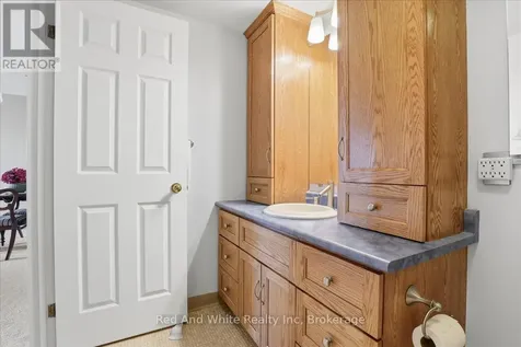 10 Ellen Street East Kitchener ON N2H 6R8