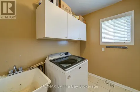 88 Wesley Avenue Wasaga Beach ON L9Z 0B9