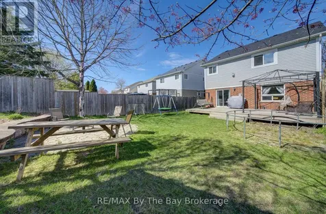 88 Wesley Avenue Wasaga Beach ON L9Z 0B9