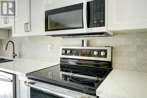 88 Wesley Avenue Wasaga Beach ON L9Z 0B9