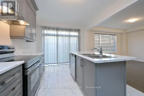 20 Tamworth Terrace Barrie ON L9J 0W5