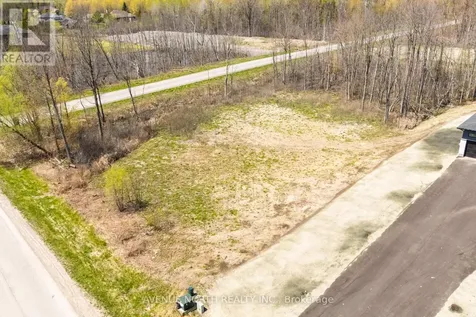 5829 Red Castle Ridge Ottawa ON K4M 0A7