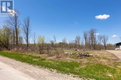 5829 Red Castle Ridge Ottawa ON K4M 0A7