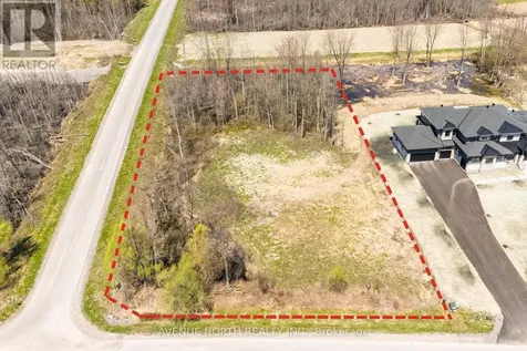5829 Red Castle Ridge Ottawa ON K4M 0A7