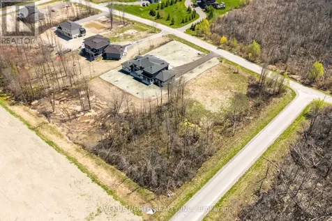 5829 Red Castle Ridge Ottawa ON K4M 0A7