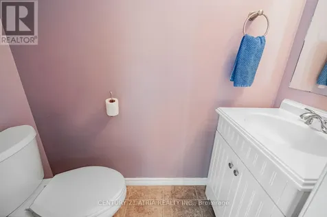 15943 Bayview Avenue Aurora ON L4G 0S3