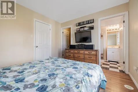 15943 Bayview Avenue Aurora ON L4G 0S3