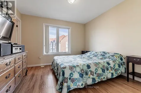 15943 Bayview Avenue Aurora ON L4G 0S3