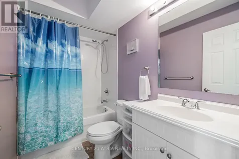 15943 Bayview Avenue Aurora ON L4G 0S3